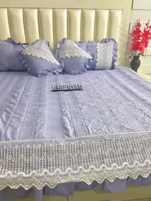 Zannat 5 pcs quilted bedcover with lace