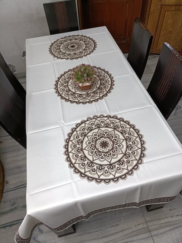6 SEATER DINING TABLE COVER WITH CUT WORK BORDER