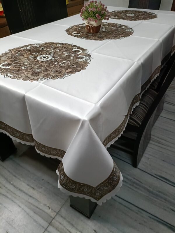 6 SEATER DINING TABLE COVER WITH CUT WORK BORDER
