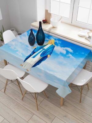 CHRISTMAS TABLE COVERS