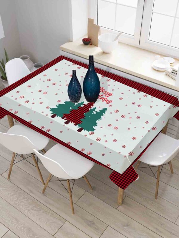 CHRISTMAS TABLE COVERS