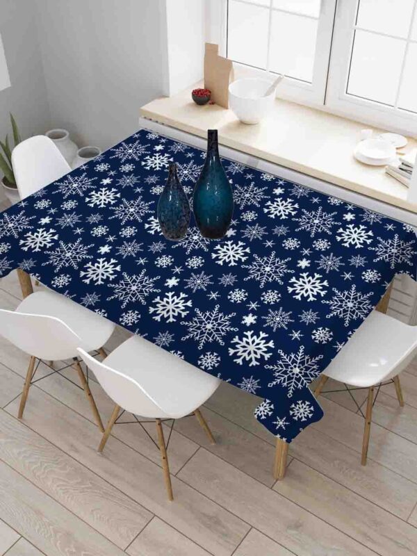 CHRISTMAS TABLE COVERS