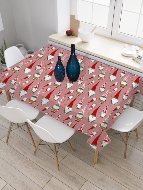 CHRISTMAS TABLE COVERS